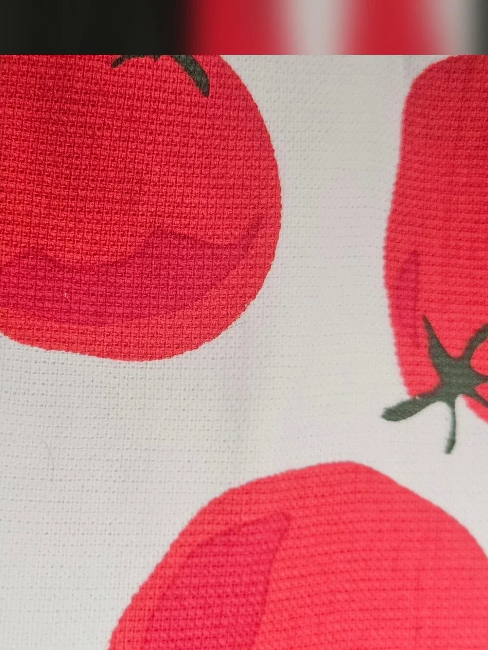 Sur la table Tomato Print Kitchen Towels, Set of 2, NEW